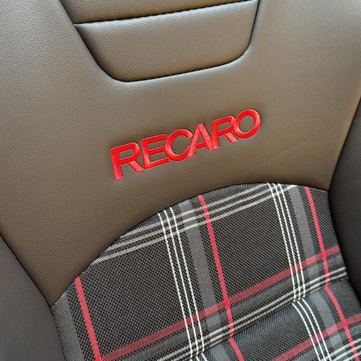 BUTACA DEPORTIVA RECARO SPORT 2 RECLINABLE